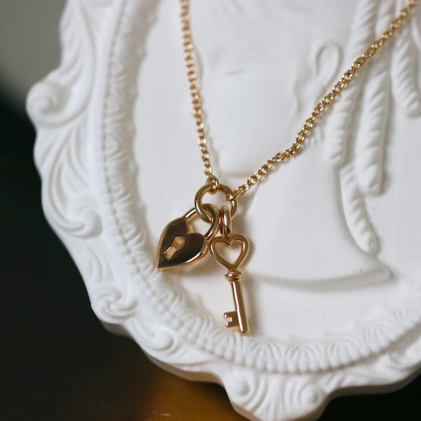 Halom Lock & Key	Necklace